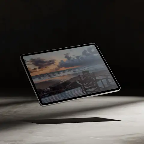 Luxx site on a tablet, animated
